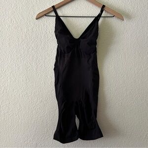 SKIMS Sculpting Bodysuit Mid Thigh—Size 4X/5X